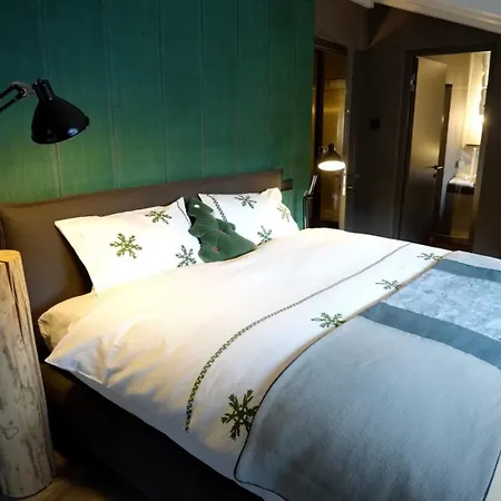 Four-bedroom Alpine D In The Heart Of *