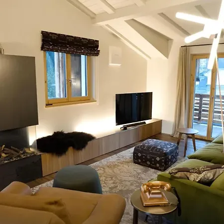 Four-bedroom Alpine D In The Heart Of