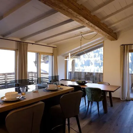 Four-bedroom Alpine D In The Heart Of Apartment